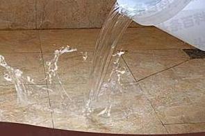 福鼎漏水维修 免砸砖防水材料该如何施工